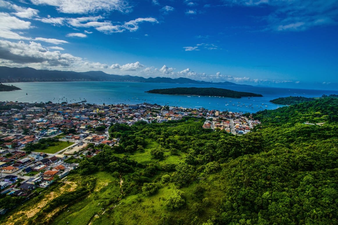 Porto Belo SC Onde a Natureza Deslumbra e os Investimentos Prosperam